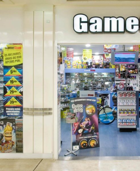 lógica2-projetos-e-construções-obra-espaços-comerciais-gamestop-continente-arrábida