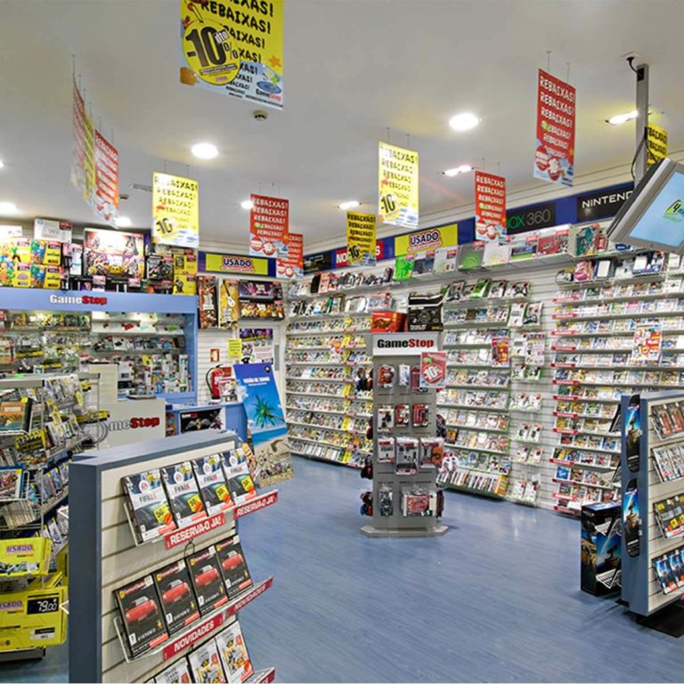 lógica2-projetos-e-construções-obra-espaços-comerciais-gamestop-continente-arrábida3