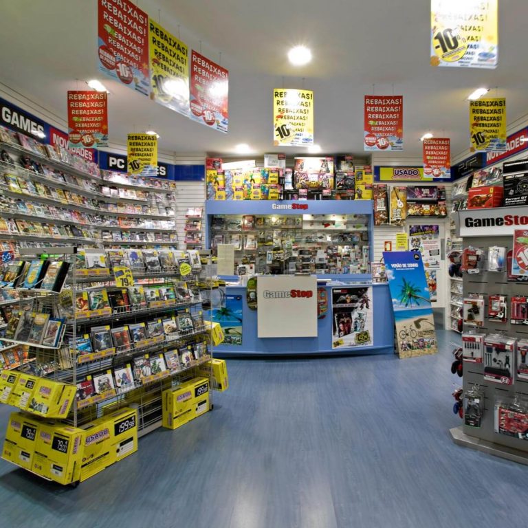 lógica2-projetos-e-construções-obra-espaços-comerciais-gamestop-continente-arrábida4