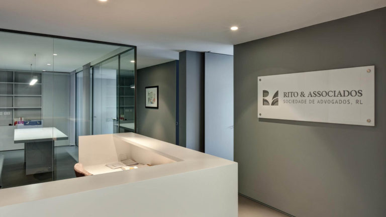 lógica2-projetos-e-construções-obra-remodelação-escritorio-rito-e-associados