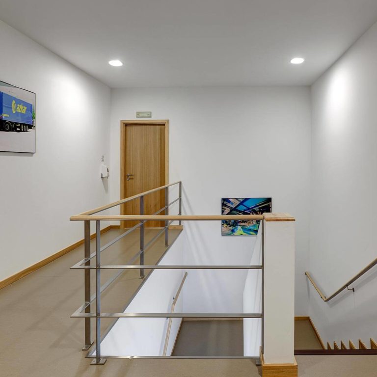 lógica2-projetos-e-construções-obra-remodelação-escritorios-transportes-azkar6