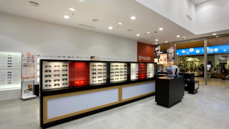 lógica2-projetos-e-construções-obra-remodelação--espaço-comercial-ergovisao-matosinhos-mar-shopping10