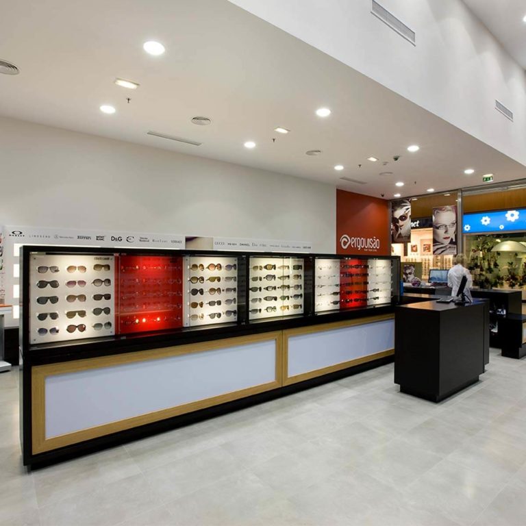 lógica2-projetos-e-construções-obra-remodelação--espaço-comercial-ergovisao matosinhos mar shopping2