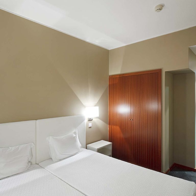 lógica2-projetos-e-construções-obra-remodelação-hotel-antas12