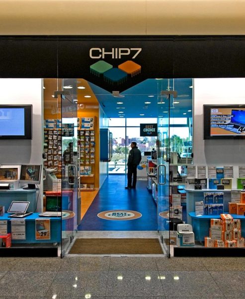 lógica2-projetos-e-construções-obra-remodelação-loja-chip7-campus-sao-joao-porto4