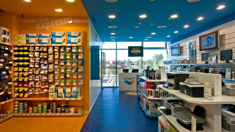 lógica2-projetos-e-construções-obra-remodelação-loja-chip7-campus-sao-joao-porto5